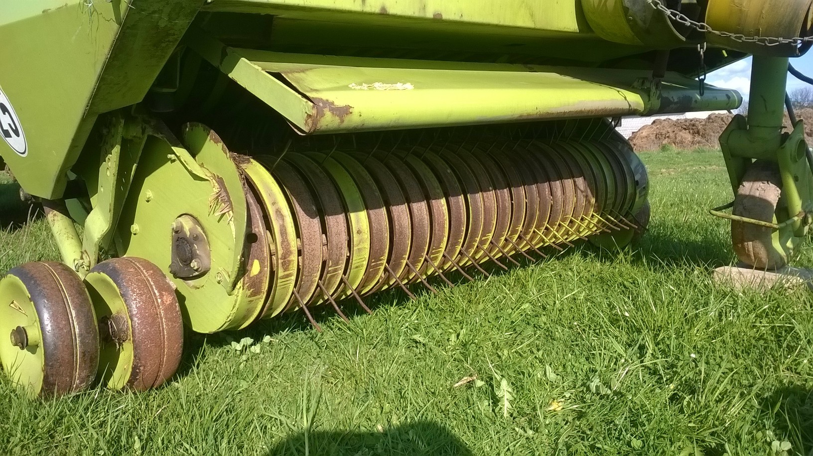 Przyczepa samozbierająca Claas Sprint 330 U — zdjęcie 5