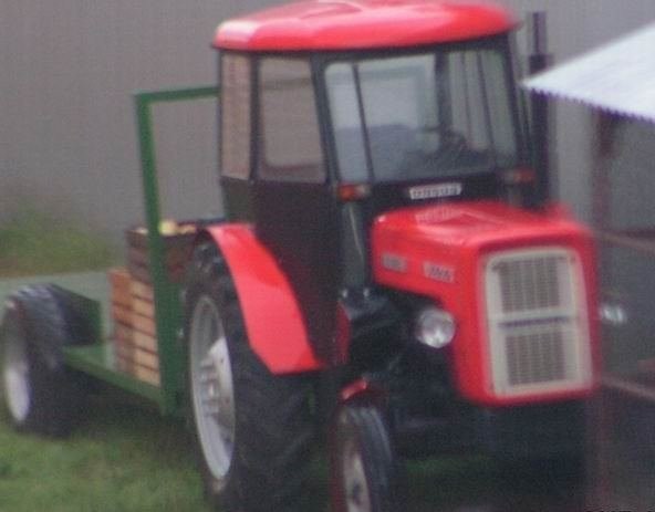 Ciągnik sadowniczy URSUS C-360