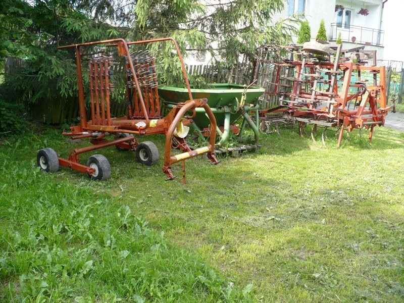 zgarbiarka Kuhn, rozsiewacz AMAZONE, agregat