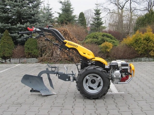 Pasquali Ciagnik traktor miniciagnik jednoosiowy z pługiem do orki XB4 — zdjęcie 1