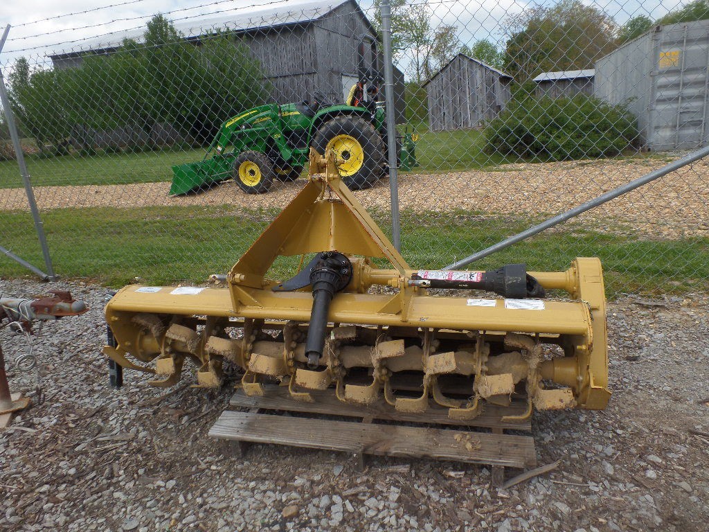 Ciągnik John Deere 45-2O idealny stan — zdjęcie 5