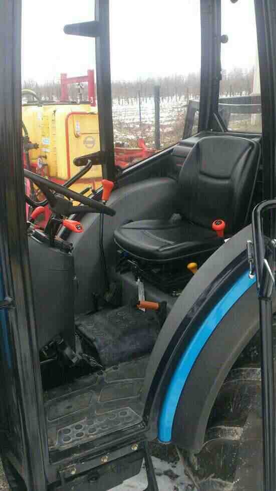 Ciągnik Sadowniczy LS R60 — zdjęcie 1