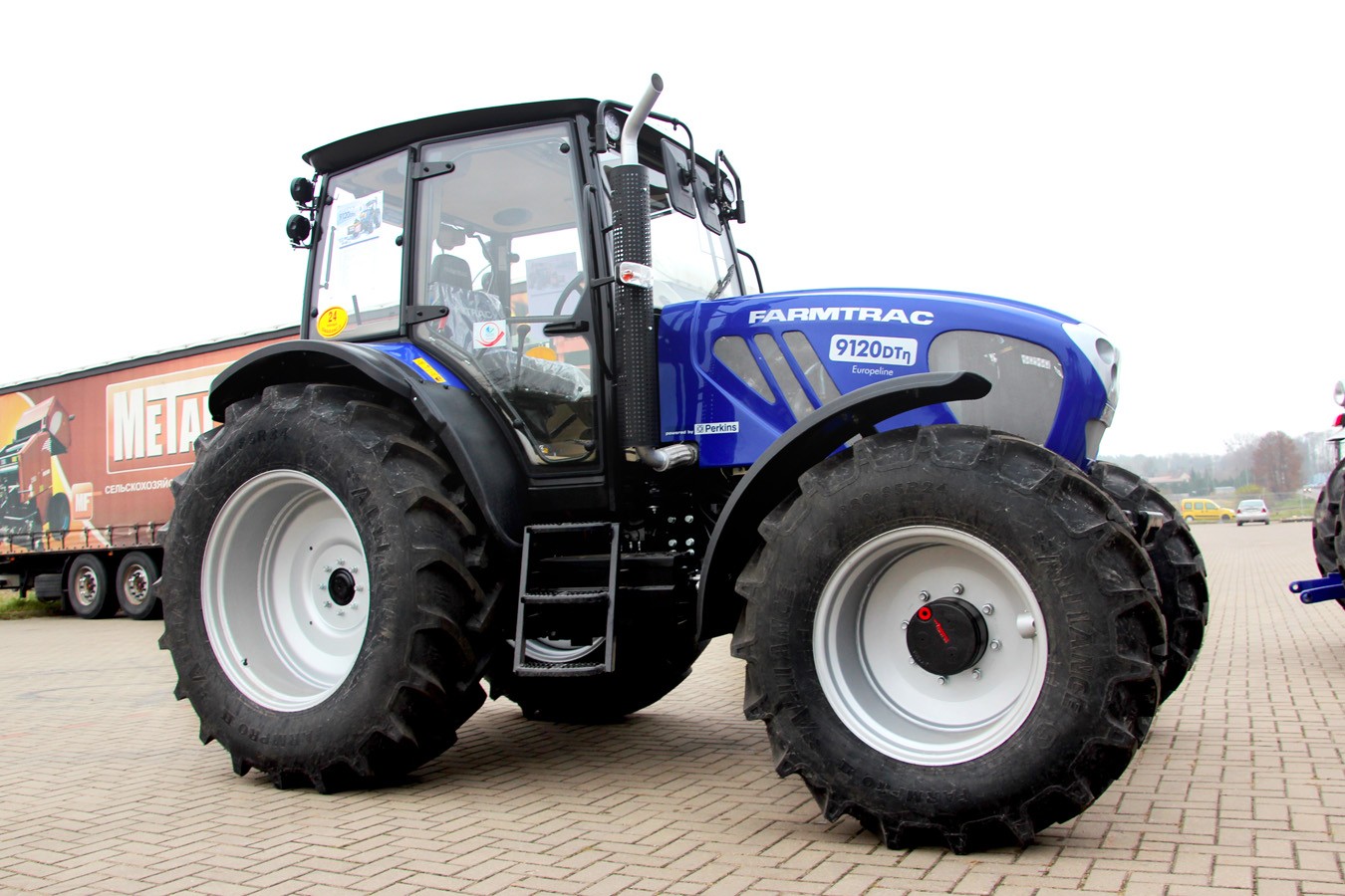 Ciągnik Farmtrac 9120 DTN Europeline IIIB  — zdjęcie 4