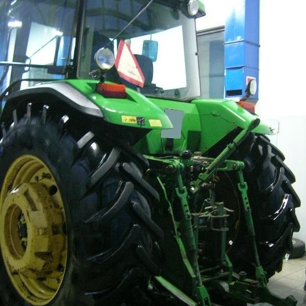 JOHN DEERE 8200 - 1997 rok prod. — zdjęcie 3