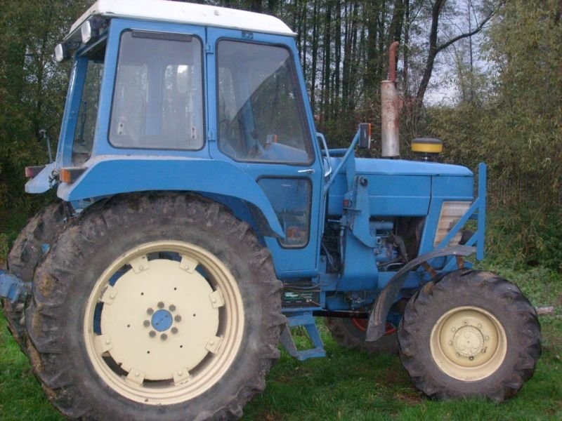 ciągnik ford 7700 — zdjęcie 2