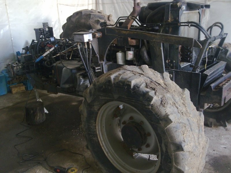 NAPRAWY,REMONTY,SERWIS CIĄGNIKÓW MASSEY FERGUSON — zdjęcie 1
