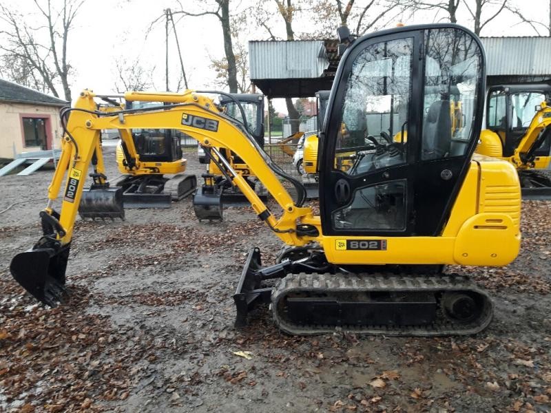 Koparka JCB 802 Super z 2003 roku — zdjęcie 1