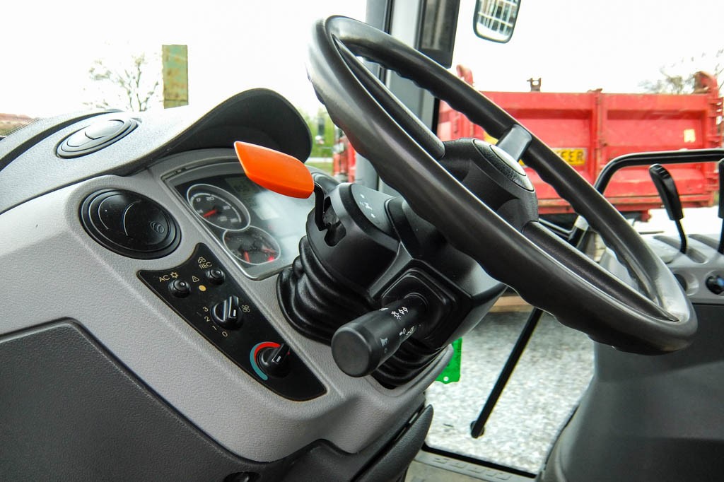 Ciągnik kołowy CLAAS ARION 510, 2009r, 123 500 zł netto, z Włoch — zdjęcie 6