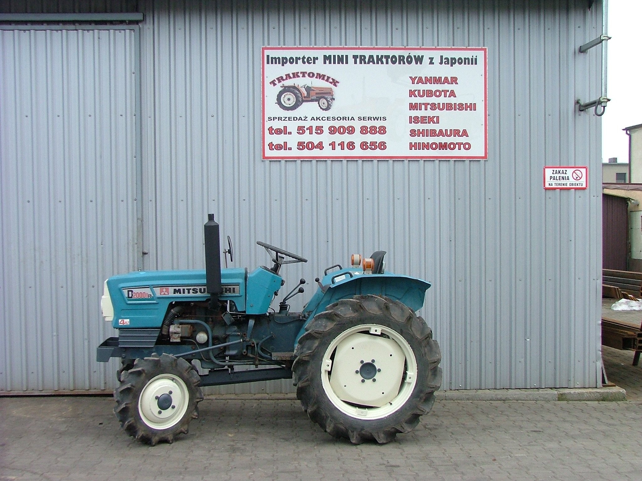Mitsubishi D2000IIFD - 1985 — zdjęcie 1