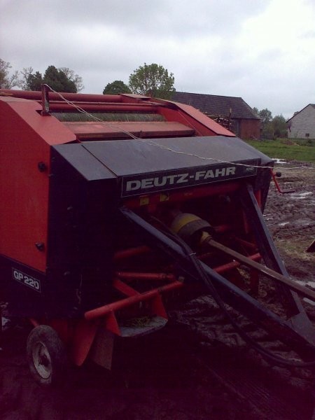 sprzedam prase deutz-fahr gp 220 — zdjęcie 2