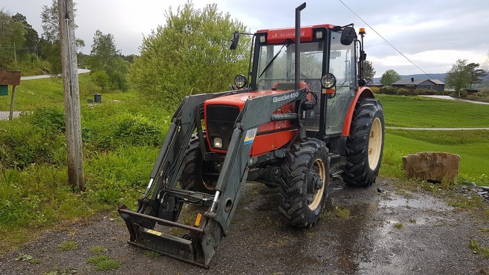 Ciągnik Zetor 8540 - 450 Q + ładowacz czołowy — zdjęcie 3