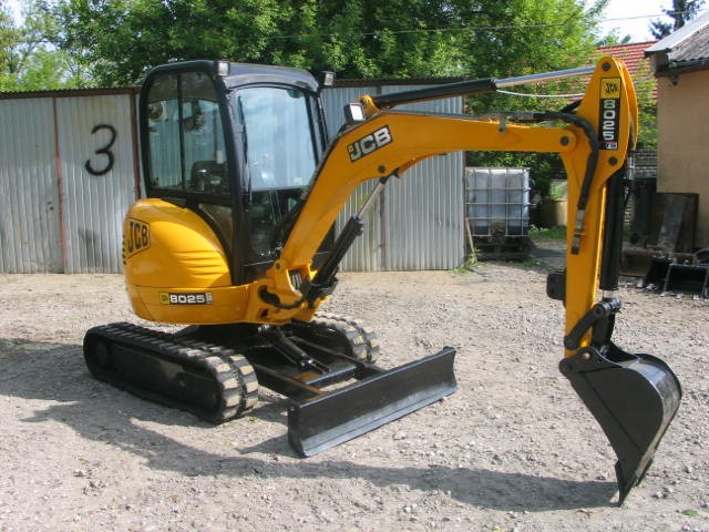Koparka JCB 8025 zts - 2006 - niski przebieg — zdjęcie 6