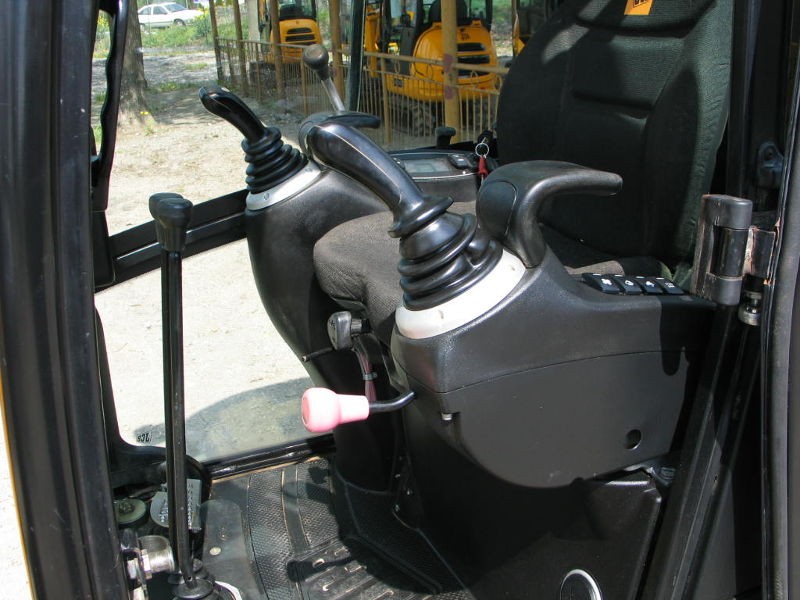 koparkikrakow.pl - JCB 8018 - 2007-2011 — zdjęcie 6