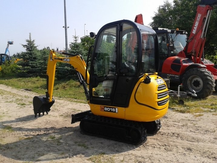 JCB 8016 2007 19KM 1400mth MINIKOPARKA GWARANCJA — zdjęcie 2