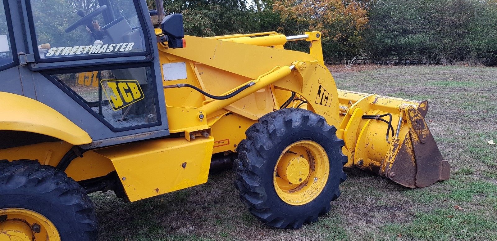 W pełni funkcjonalny - JCB 2CX SM — zdjęcie 2