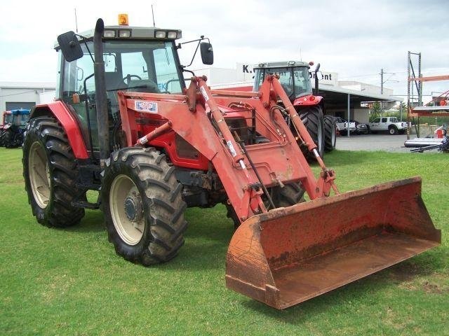 2001 Massey Ferguson 6270 — zdjęcie 1