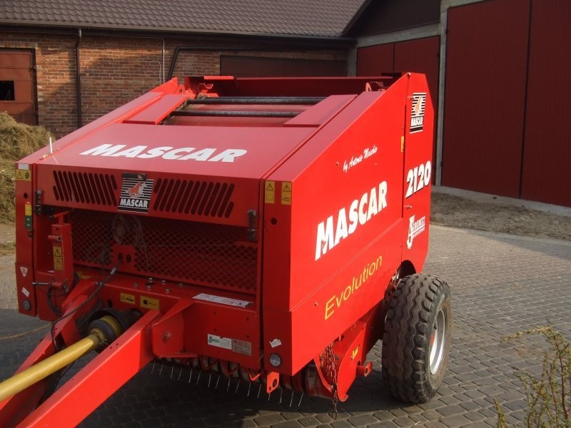 Mascar 2120 prasa rolująca łańcuchowa bele siano — zdjęcie 3
