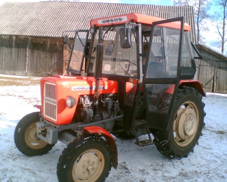 ursus c330M