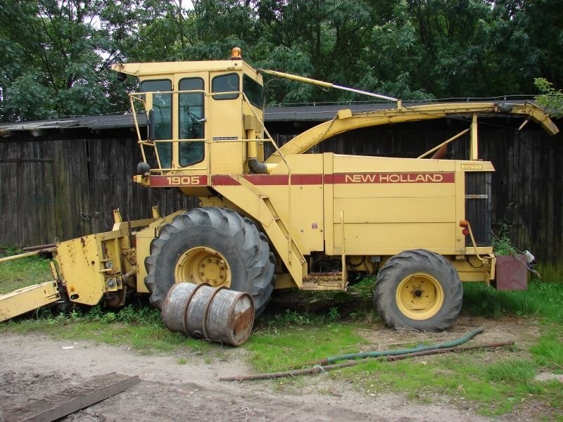 Sieczkarnia New Holland 1905