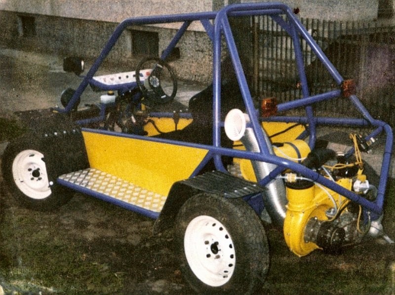 Dzik rurak sam na podzespołach fiat 126p — zdjęcie 1
