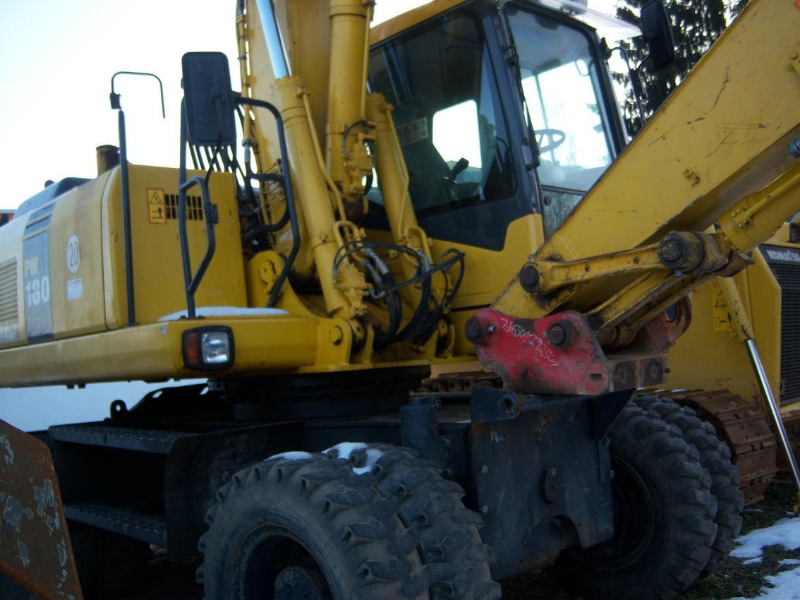 2005 KOMATSU PW180-7 — zdjęcie 2
