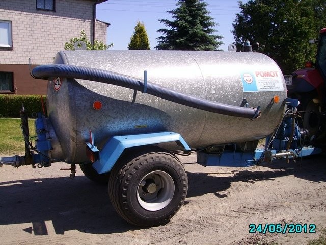 Wóz asenizacyjny POMOT 2008r — zdjęcie 4