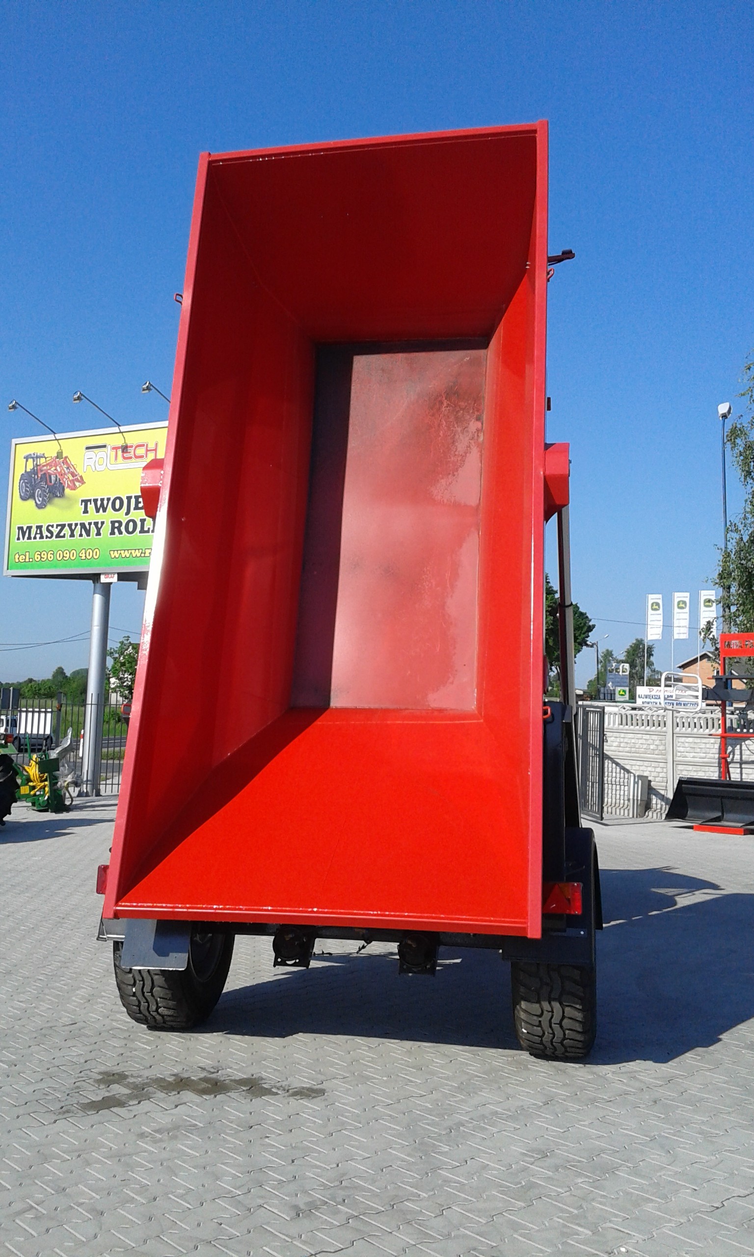 Przyczepa jednoosiowa Taczka  T 930 Ładowność 6T Metal-Fach — zdjęcie 1