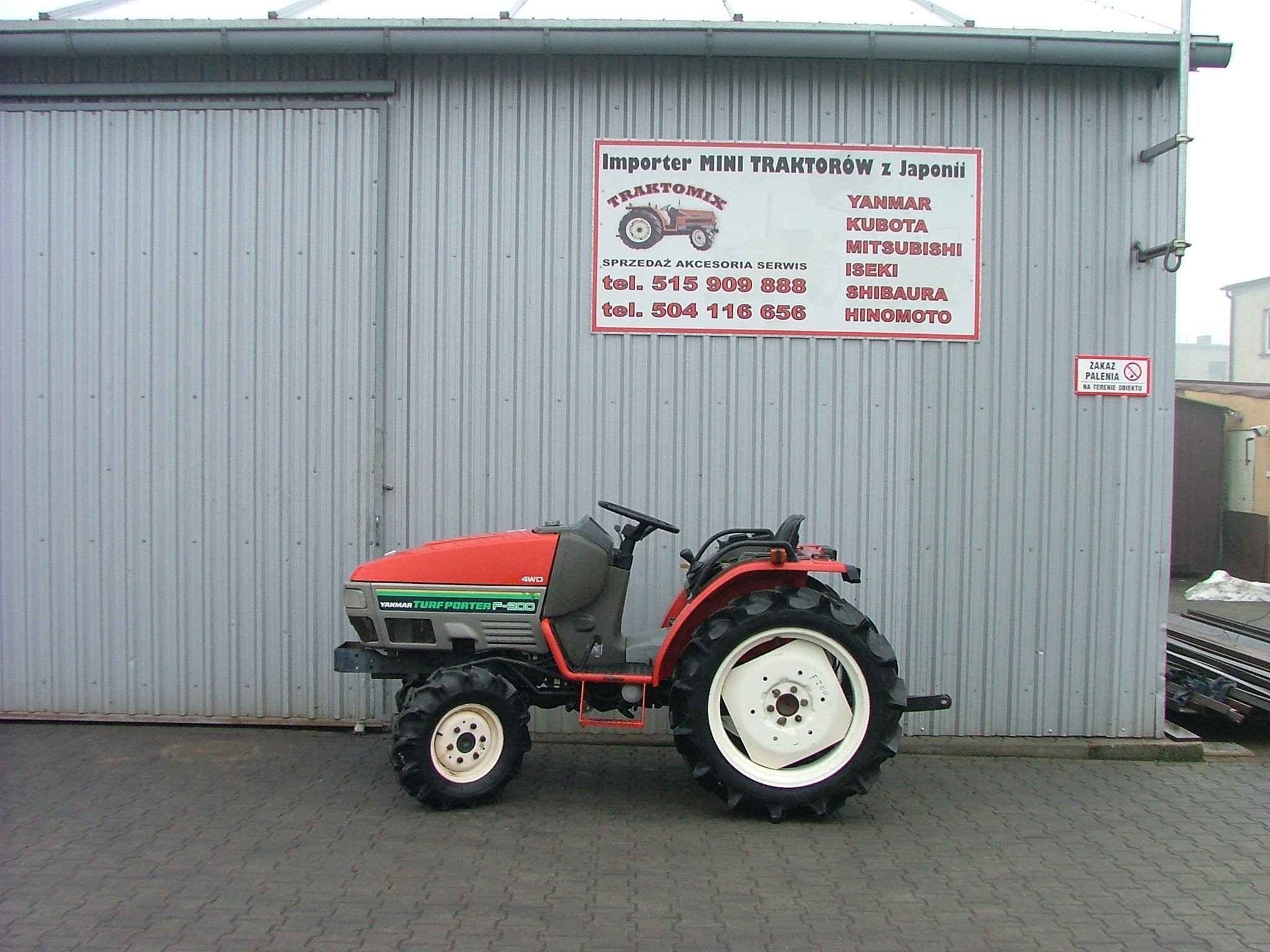 Yanmar F200 - 2004 — zdjęcie 1
