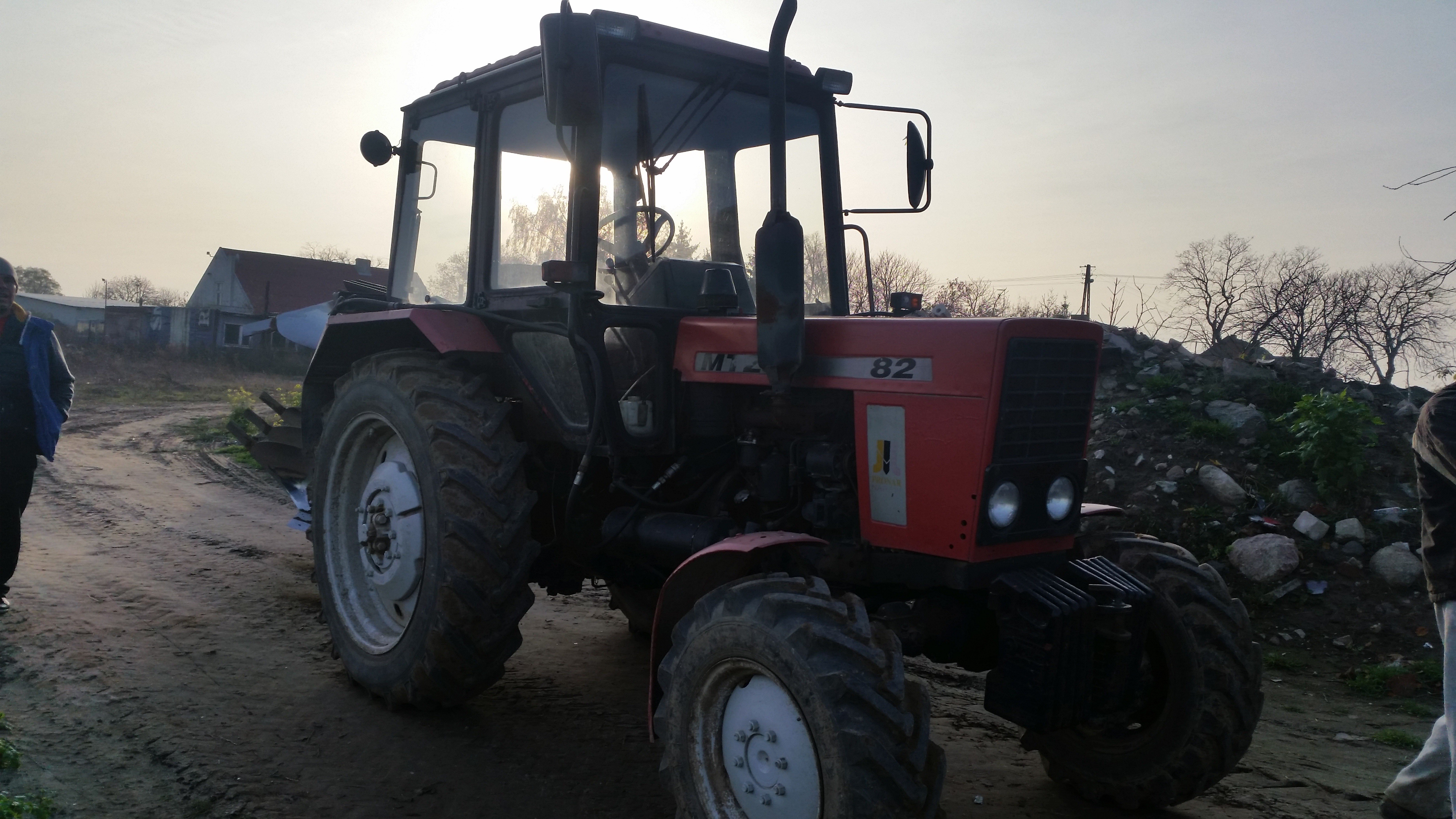 MTZ 82 Ciągnik Traktor — zdjęcie 2