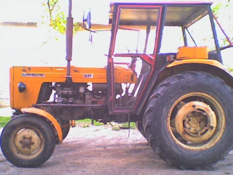 Sprzedam Ciagnik C360-3P — zdjęcie 2