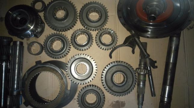Massey Ferguson 3050,3060,3065,3070,3125,części skrzynia,mosty,silnik, — zdjęcie 1