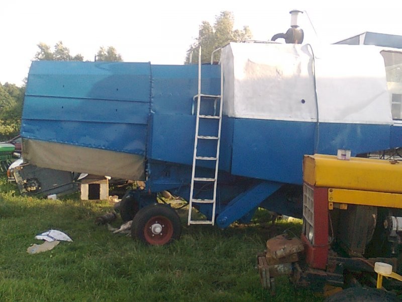 PILNIE SPRZEDAM KOMBAJN FORSZMIT E-512 — zdjęcie 2