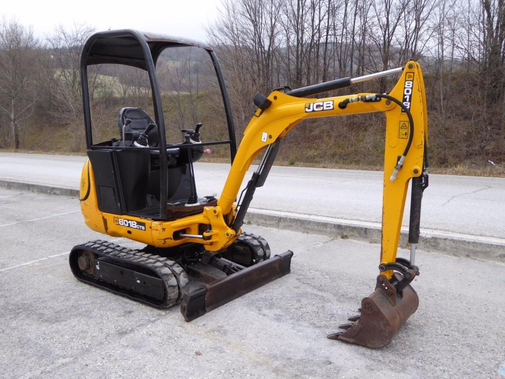 2010 JCB 8018 CTS — zdjęcie 1