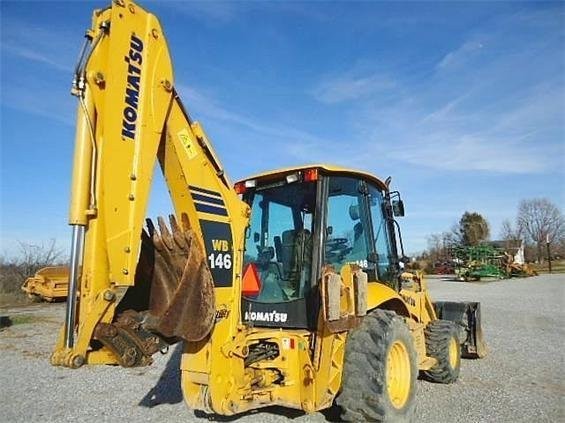Koparko-ladorwarki Komatsu WB146-5 — zdjęcie 5
