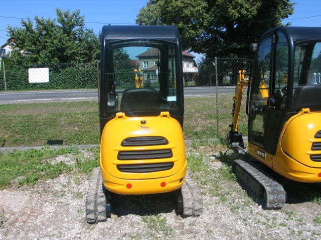 JCB 8018 - koparkikrakow.pl - 2011 rok — zdjęcie 3