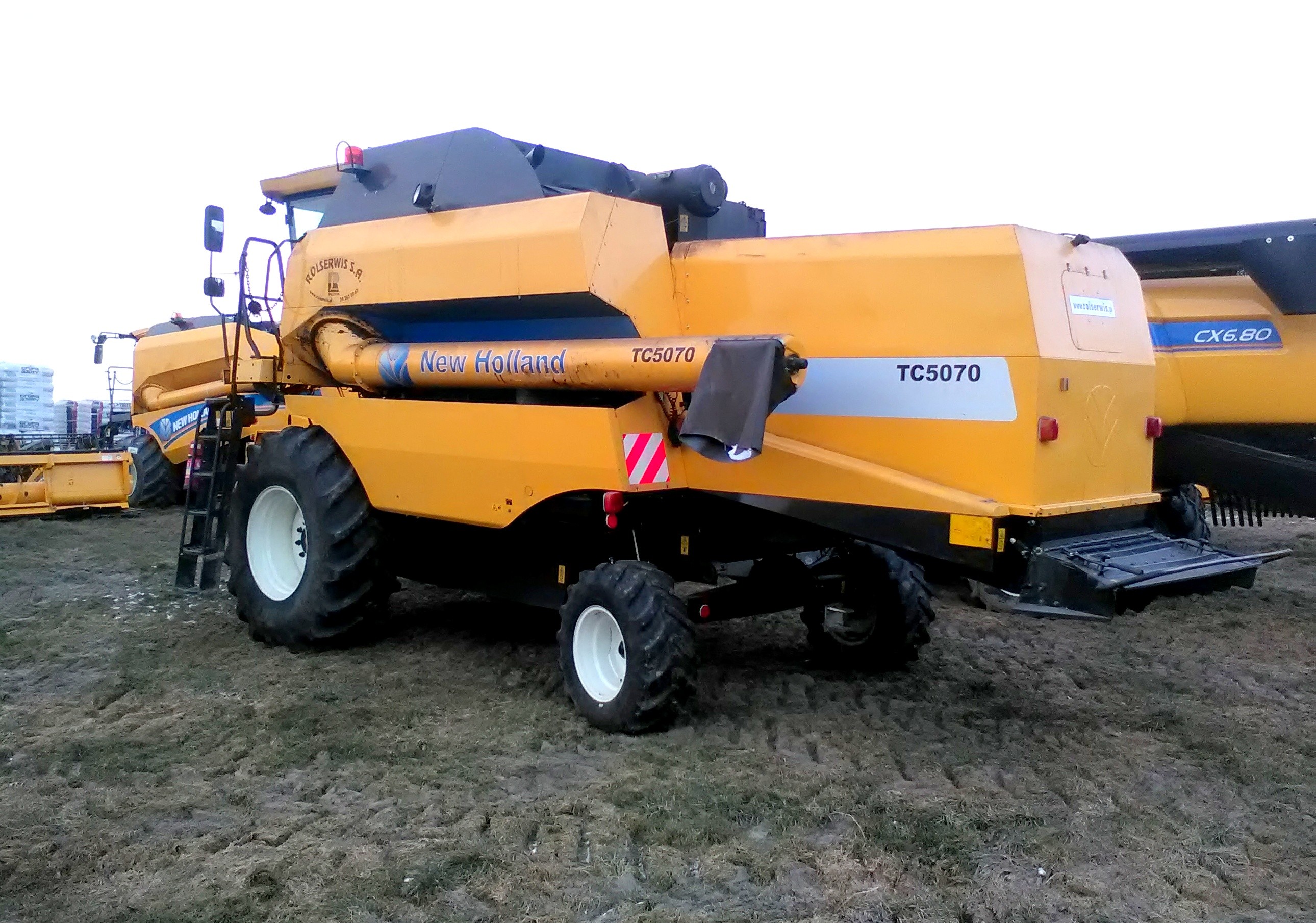 Kombajn New Holland  TC 5070 — zdjęcie 8