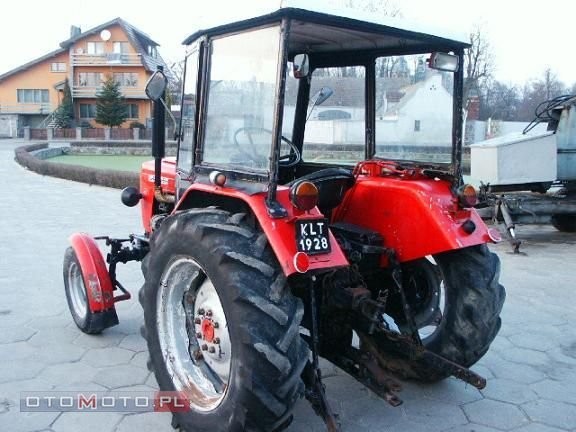 Ciągnik rolniczy ursus C-330 — zdjęcie 2