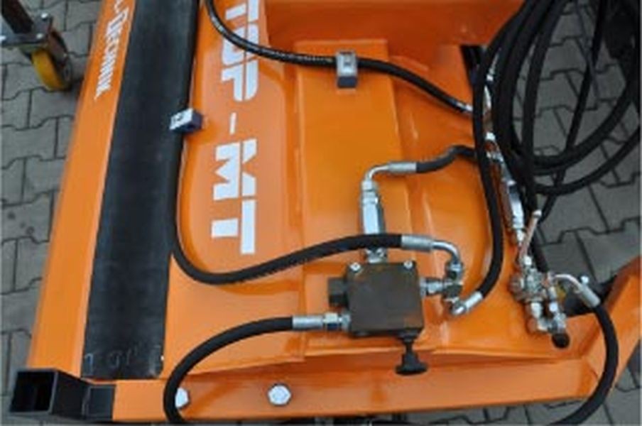 Zamiatarka drogowa TOP tuz tur Metal-Technik mocowanie przednie — zdjęcie 4
