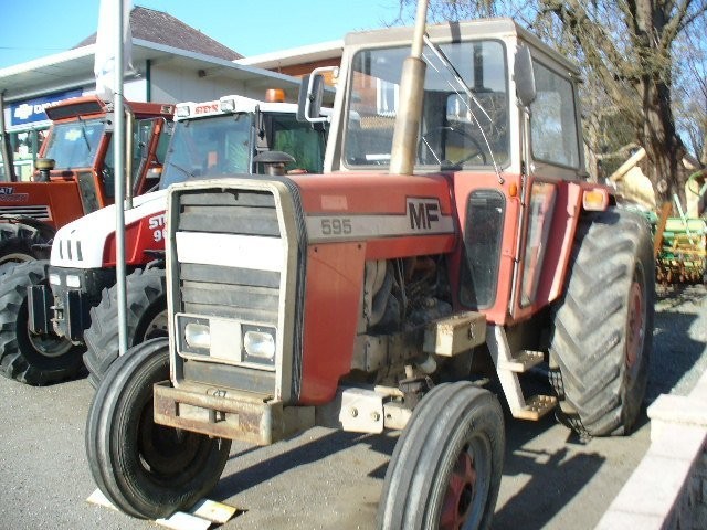 Ciągnik Mf-595 — zdjęcie 1