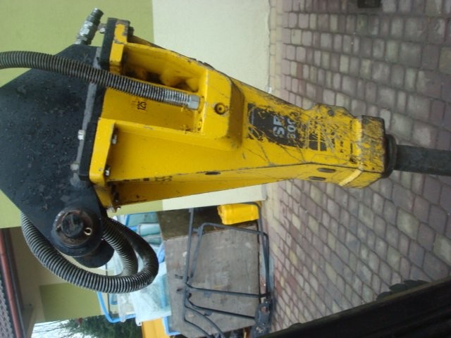 UŻYWANE MŁOTY HYDRAULICZNE ATLAS COPCO Z 2010 ROKU — zdjęcie 3