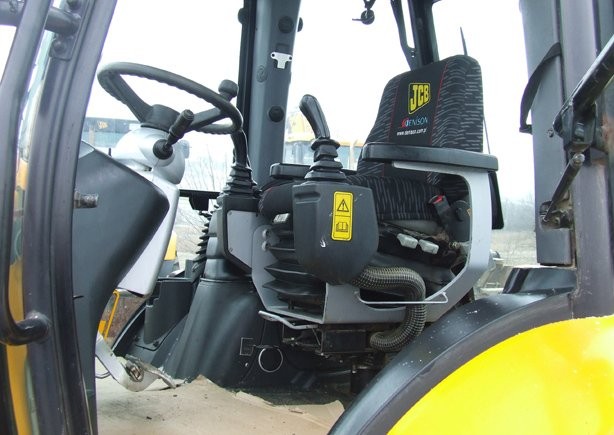 JCB 3CX Sitemaster rok 2004 — zdjęcie 2