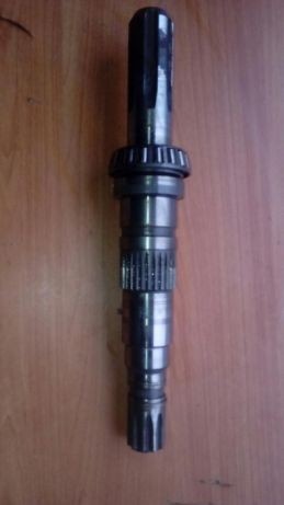Wałek przedniego napędu Massey Ferguson 3050,3060,3070,3080,3090,3125 — zdjęcie 3