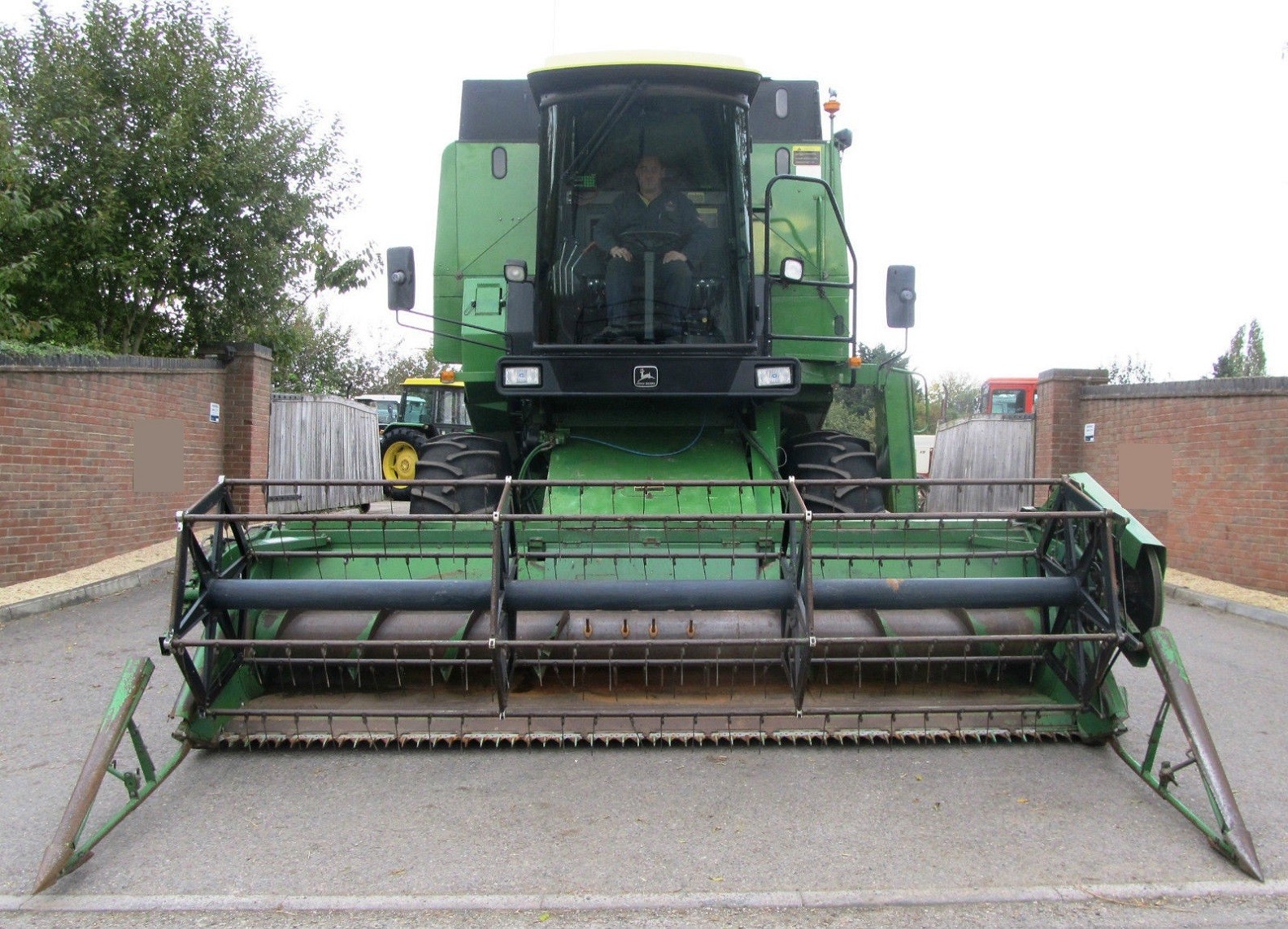 Kombajny zbożowe John Deere 1075 — zdjęcie 2
