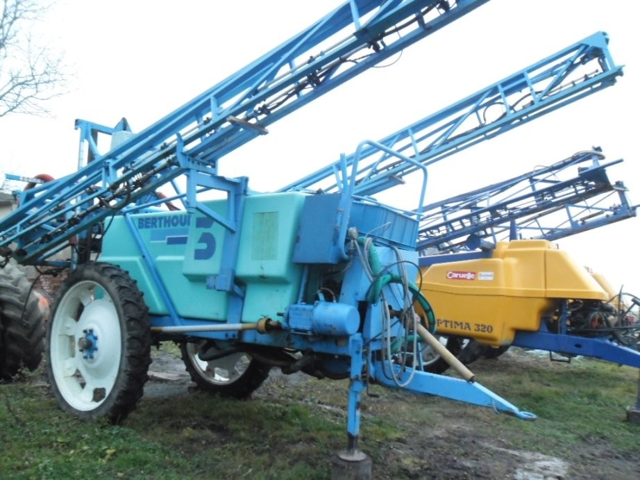 Hardi OPRYSKIWACZ BERTHOUD MACK 32 (RAU KRUKOWIAK EVRARD ) - 1996 - 32 — zdjęcie 2