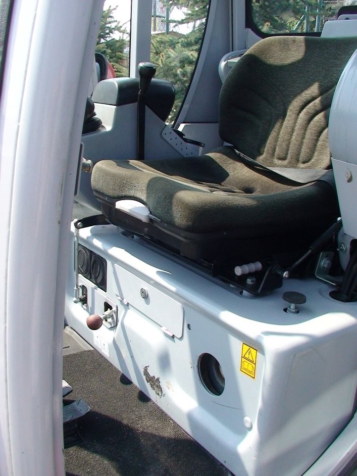 NEUSON 1503 2008 1000mh 18KM MINIKOPARKA LESING GW — zdjęcie 3
