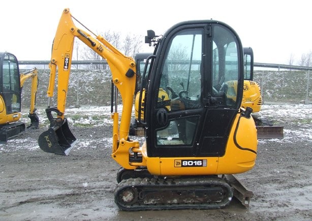Minikoparka gąsienicowa JCB 8016 z roku 2007., — zdjęcie 1