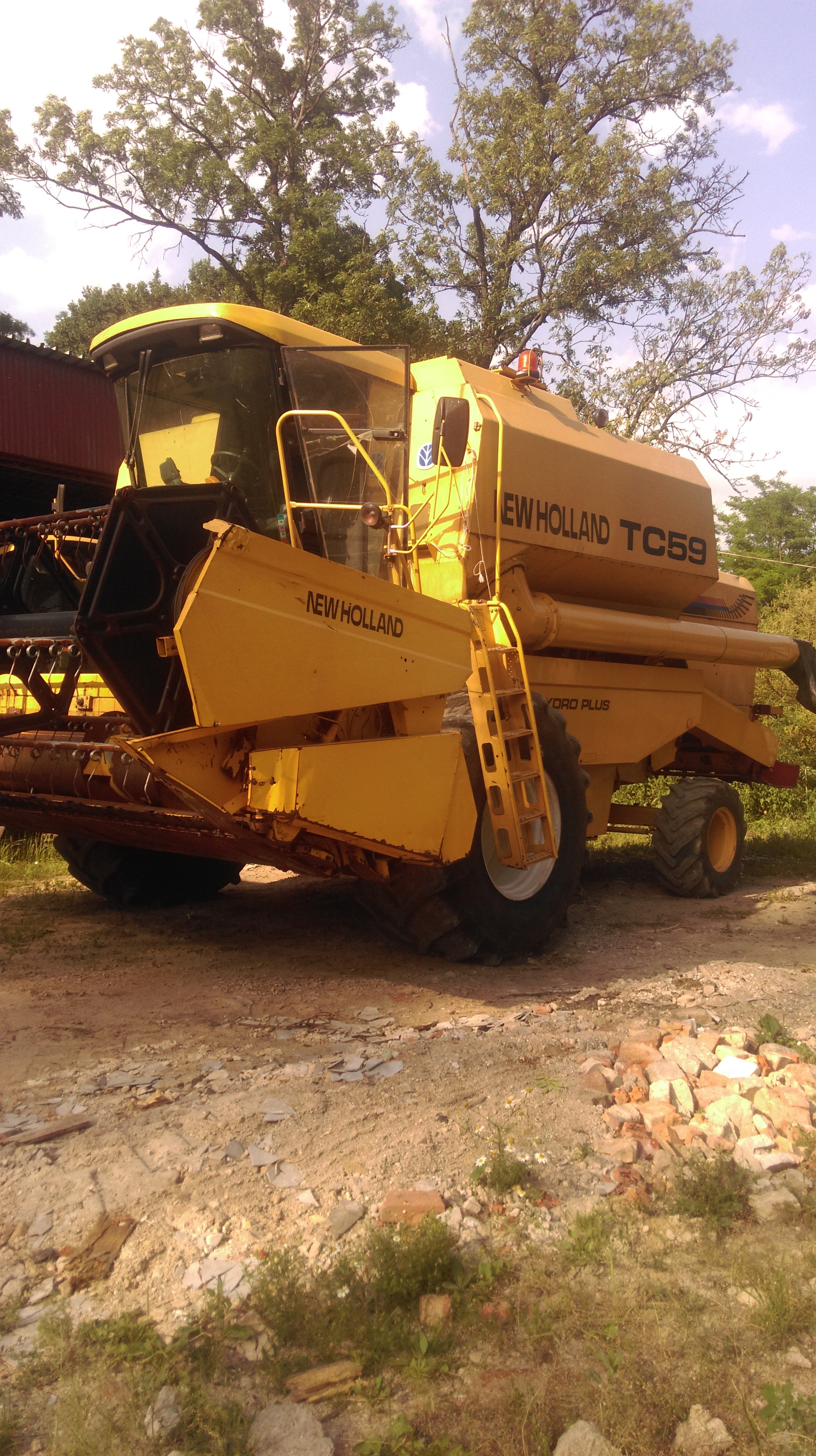 New holland tc 59 2001r wiekszy od tc 56 i rekord bizon  — zdjęcie 2