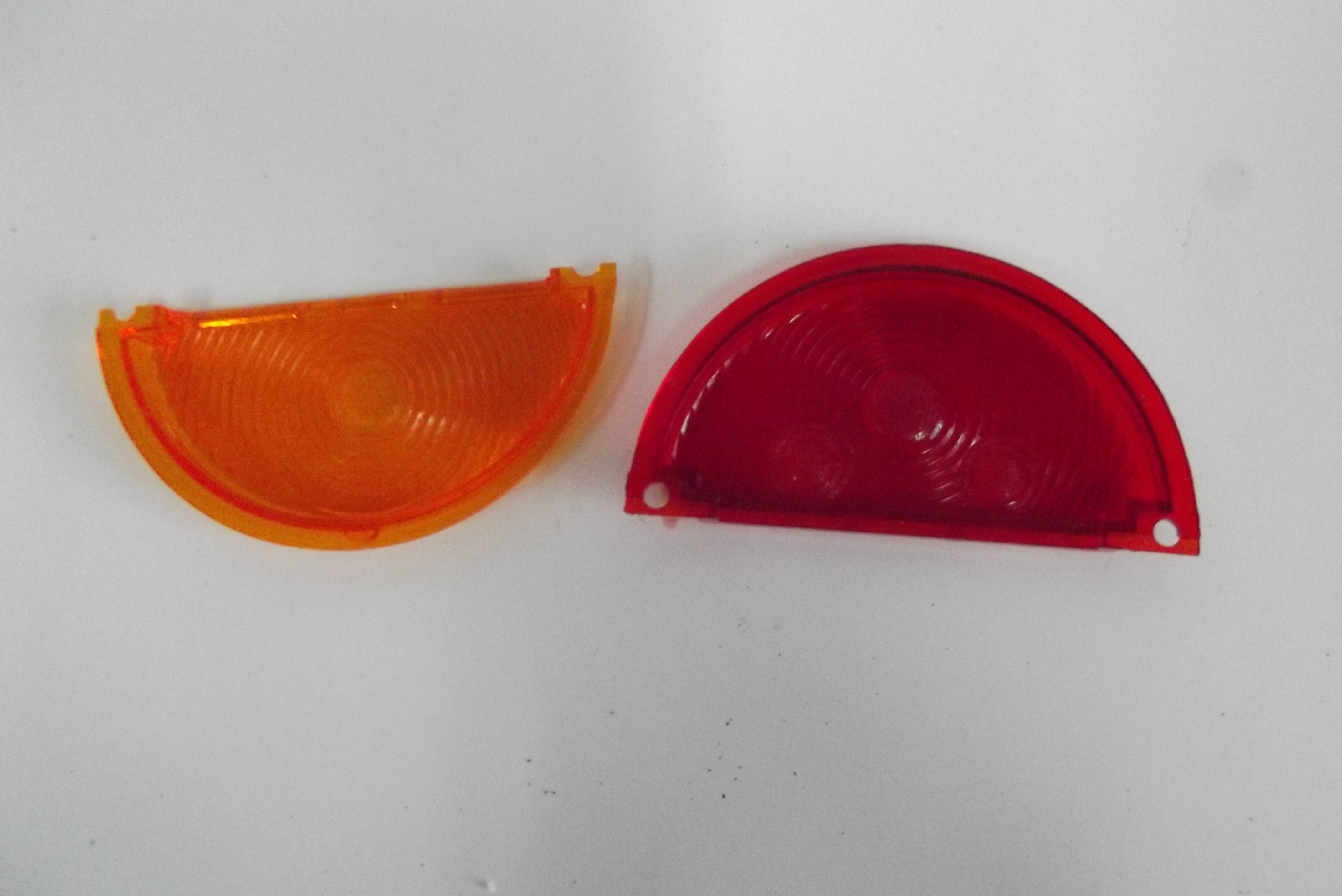 Klosz lampy tylnej URSUS C 330 — zdjęcie 2