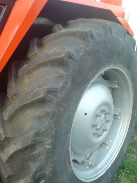 opona rolnicza 16,9 x 34 Radial — zdjęcie 1