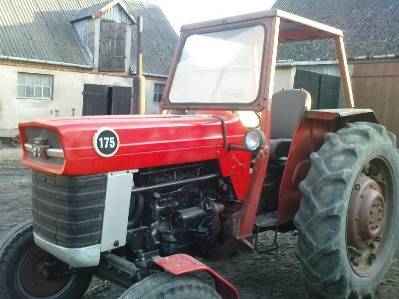 Sprzedam ciągnik Massey Ferguson 175 — zdjęcie 1